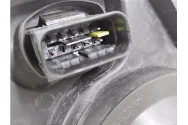 Recambio de faro delantero dcho para citroen c4 cactus 1.5 business class referencia OEM IAM YQ00052680 9821349680 