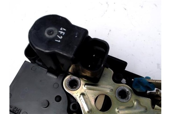 Recambio de cerradura puerta trasero derecha para daewoo kalos 1.4 sport referencia OEM IAM 96260996  