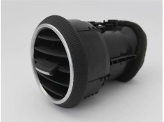 Recambio de rejilla entrada de aire para audi a3 sportback (8pa) 2.0 tdi ambiente referencia OEM IAM 8P0820901A 8P0820901 