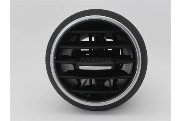 Recambio de rejilla entrada de aire para audi a3 sportback (8pa) 2.0 tdi ambiente referencia OEM IAM 8P0820901A 8P0820901 