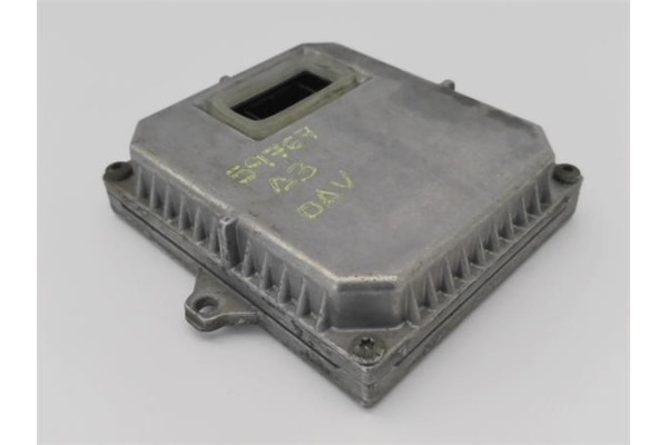 Recambio de centralita xenon para audi a3 sportback (8pa) 2.0 tdi ambiente referencia OEM IAM 1307329066 4D0907476B 