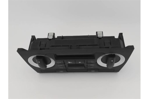 Recambio de mandos calefaccion / a.a. para audi a3 sportback (8pa) 2.0 tdi ambiente referencia OEM IAM 8P0820043K  