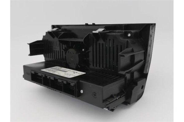 Recambio de mandos calefaccion / a.a. para audi a3 sportback (8pa) 2.0 tdi ambiente referencia OEM IAM 8P0820043K  