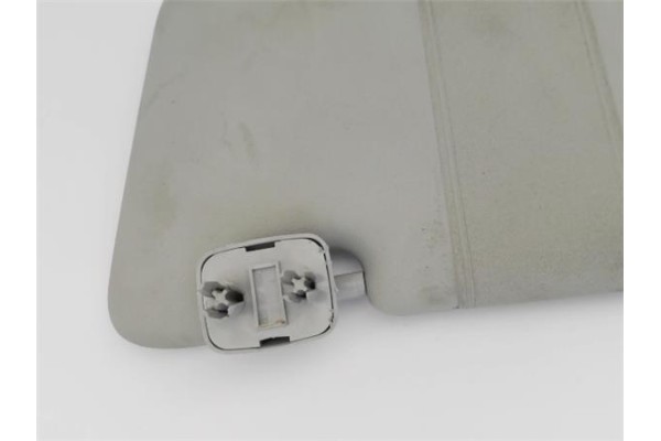 Recambio de parasol derecho para audi a3 sportback (8pa) 2.0 tdi ambiente referencia OEM IAM 8P0857552A  