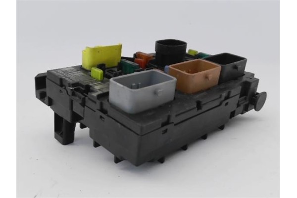 Recambio de caja fusibles/rele para peugeot 307 break/ sw (s2) 1.6 sw referencia OEM IAM 9661087080  