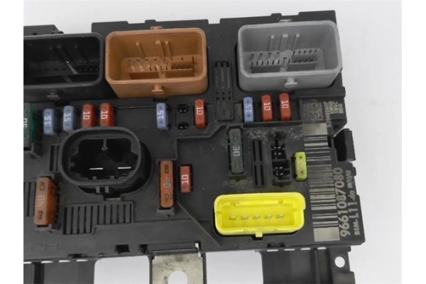 Recambio de caja fusibles/rele para peugeot 307 break/ sw (s2) 1.6 sw referencia OEM IAM 9661087080  