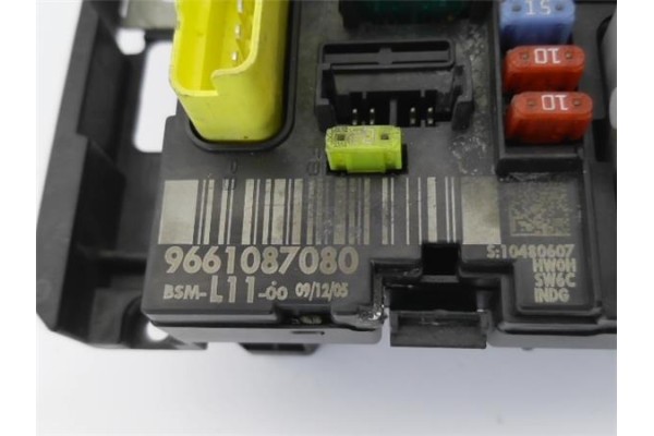 Recambio de caja fusibles/rele para peugeot 307 break/ sw (s2) 1.6 sw referencia OEM IAM 9661087080  