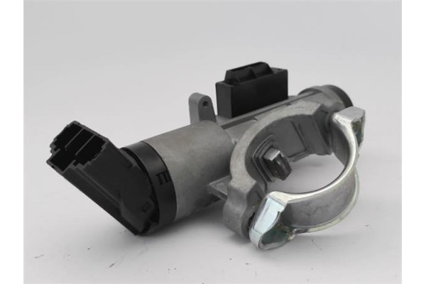 Recambio de llave para chevrolet spark 1.0 basis referencia OEM IAM 94823320 96238726 