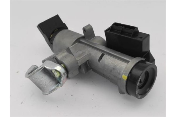 Recambio de llave para chevrolet spark 1.0 basis referencia OEM IAM 94823320 96238726 