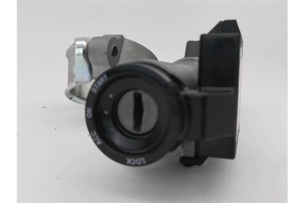 Recambio de llave para chevrolet spark 1.0 basis referencia OEM IAM 94823320 96238726 