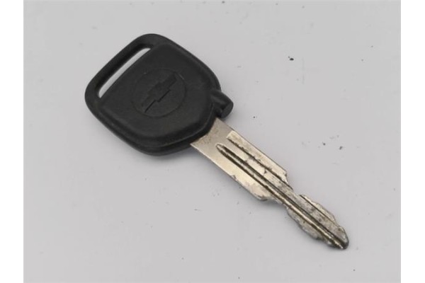 Recambio de llave para chevrolet spark 1.0 basis referencia OEM IAM 94823320 96238726 