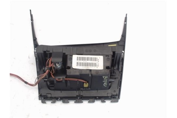 Recambio de embellecedor consola central para bmw serie 1 berlina (e81/e87) 2.0 120d referencia OEM IAM   