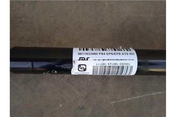 Recambio de palier delantero derecho para peugeot 3008 1.5 gt line referencia OEM IAM 9840014380  