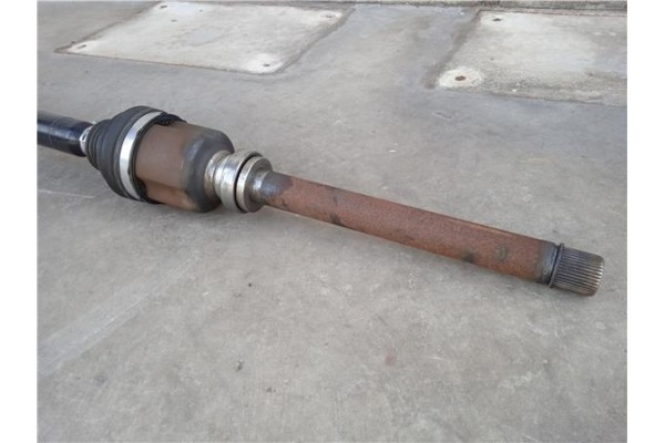Recambio de palier delantero derecho para peugeot 3008 1.5 gt line referencia OEM IAM 9840014380  