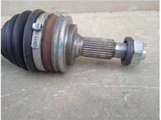 Recambio de palier delantero izquierdo para peugeot 3008 1.5 gt line referencia OEM IAM 9831666480  