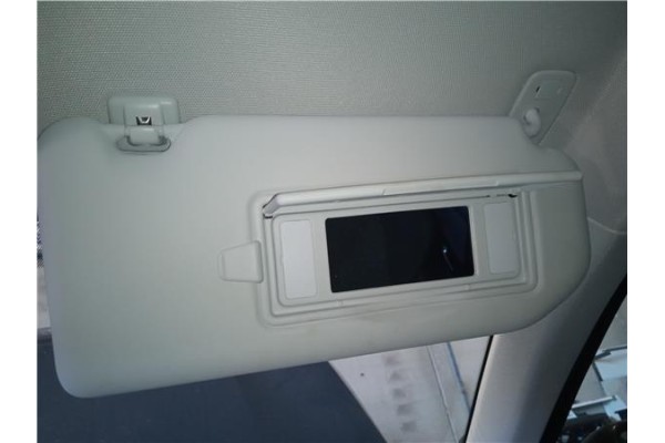 Recambio de parasol derecho para peugeot 3008 1.5 gt line referencia OEM IAM 98284443PR  