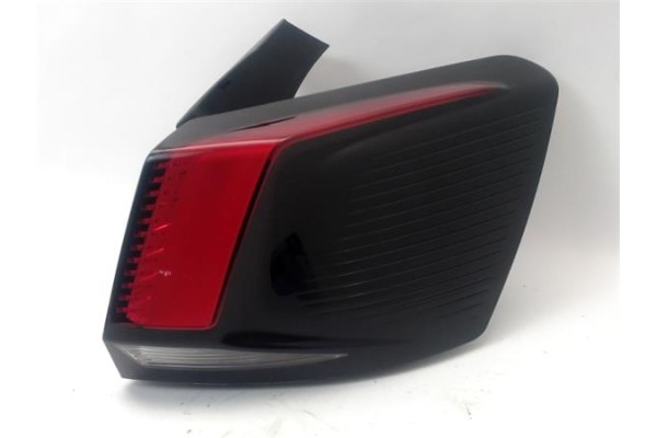 Recambio de piloto trasero derecho para peugeot 3008 1.5 gt line referencia OEM IAM 9810477780  