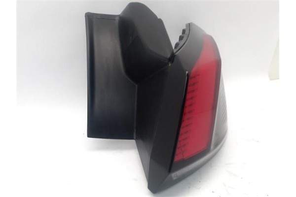 Recambio de piloto trasero derecho para peugeot 3008 1.5 gt line referencia OEM IAM 9810477780  