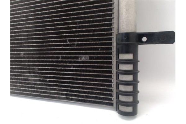 Recambio de radiador aire acondicionado para peugeot 3008 1.5 gt line referencia OEM IAM 9817275680  