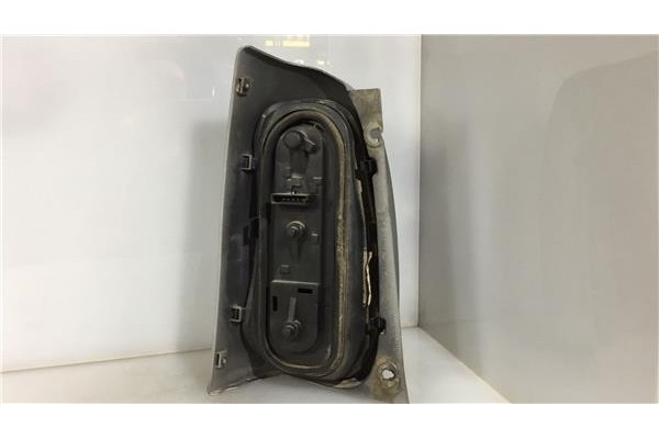 Recambio de piloto trasero derecho para smart coupe 0.6 (s1cla1) referencia OEM IAM 253042 253034 
