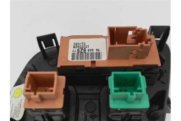 Recambio de mando multifuncion para citroen c4 berlina 1.6 exclusive referencia OEM IAM 6490LA 9666882977 