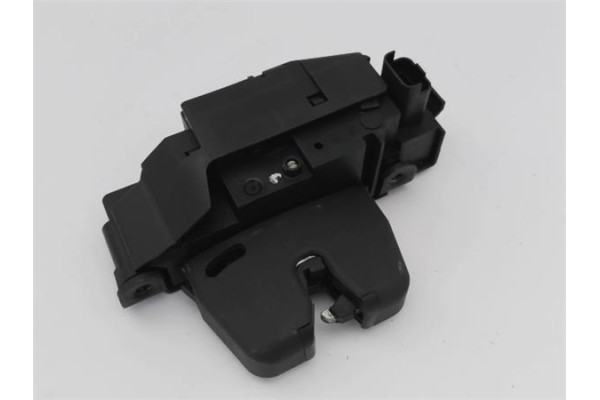 Recambio de cerradura porton para citroen c4 berlina 1.6 exclusive referencia OEM IAM 9684648680  