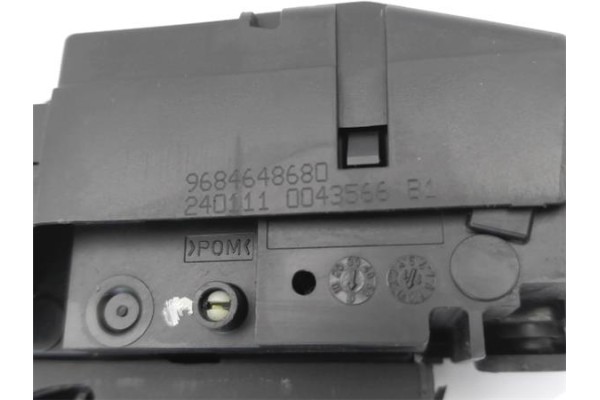 Recambio de cerradura porton para citroen c4 berlina 1.6 exclusive referencia OEM IAM 9684648680  