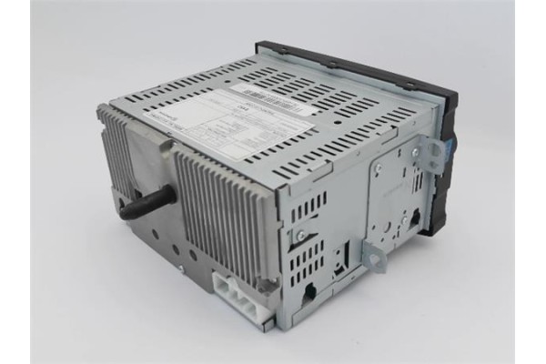 Recambio de radio / cd para chevrolet spark 1.0 basis referencia OEM IAM 95909153 95298824 