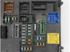 Recambio de caja fusibles/rele para citroen c4 berlina 1.6 exclusive referencia OEM IAM 9665547480  