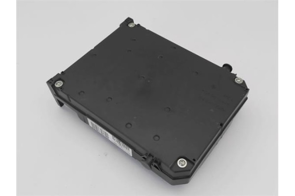 Recambio de caja fusibles/rele para citroen c4 berlina 1.6 exclusive referencia OEM IAM 9665547480  