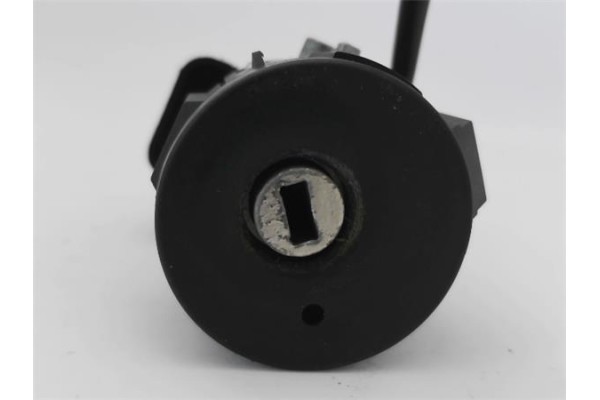 Recambio de clausor para citroen c4 berlina 1.6 exclusive referencia OEM IAM 6490KG N0503823 