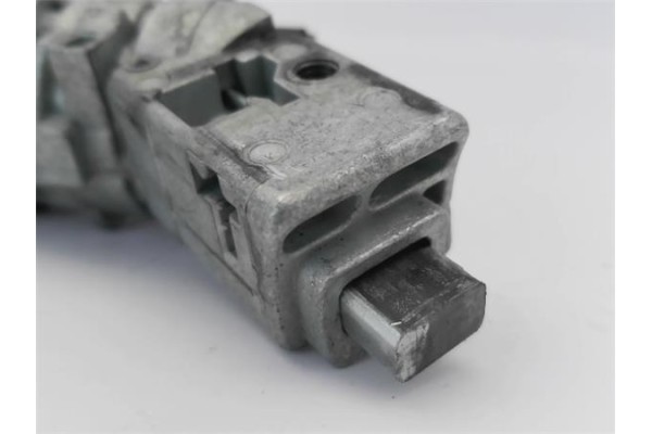 Recambio de clausor para citroen c4 berlina 1.6 exclusive referencia OEM IAM 6490KG N0503823 