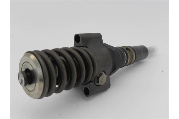 Recambio de inyector para audi a3 sportback (8pa) 2.0 tdi ambiente referencia OEM IAM 03G130073G  