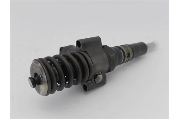 Recambio de inyector para audi a3 sportback (8pa) 2.0 tdi ambiente referencia OEM IAM 03G130073G  
