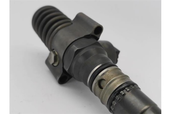 Recambio de inyector para audi a3 sportback (8pa) 2.0 tdi ambiente referencia OEM IAM 03G130073G  