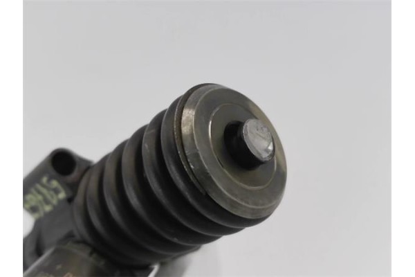 Recambio de inyector para audi a3 sportback (8pa) 2.0 tdi ambiente referencia OEM IAM 03G130073G  