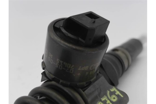 Recambio de inyector para audi a3 sportback (8pa) 2.0 tdi ambiente referencia OEM IAM 03G130073G  