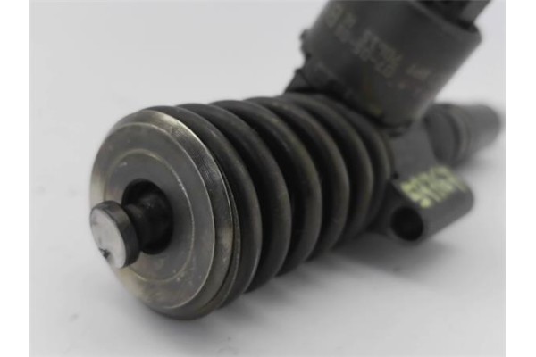 Recambio de inyector para audi a3 sportback (8pa) 2.0 tdi ambiente referencia OEM IAM 03G130073G  