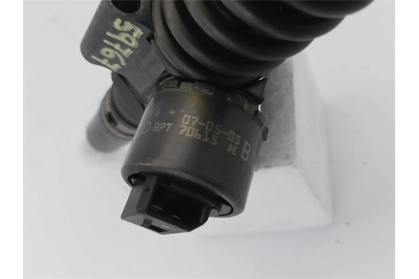Recambio de inyector para audi a3 sportback (8pa) 2.0 tdi ambiente referencia OEM IAM 03G130073G  