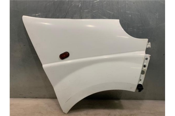 Recambio de aleta delantero derecha para opel vivaro 1.9 dti referencia OEM IAM   