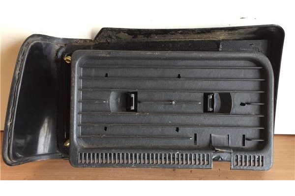 Recambio de piloto trasero derecho para volvo serie 460 1.6i referencia OEM IAM 460828  