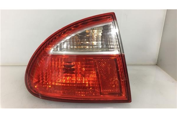 Recambio de piloto trasero izquierdo para seat leon (1m1) 1.9 tdi referencia OEM IAM 1M6945258A  