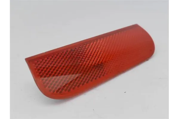 Recambio de reflectante paragolpes trasero para ford fusion (cbk) 1.4 referencia OEM IAM 1207550  