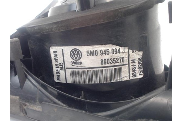 Recambio de piloto porton trasero derecho para volkswagen golf v plus (5m1) 2.0 tdi 16v referencia OEM IAM 5M0945094J 5M0945096N