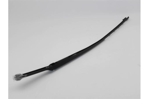 Recambio de brazo limpiaparabrisas delantero derecho para audi a3 sportback (8pa) 2.0 tdi ambiente referencia OEM IAM 8P1955408 