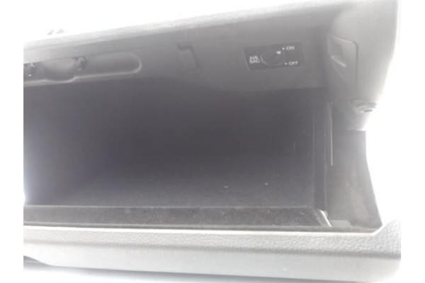 Recambio de guantera salpicadero para volkswagen golf v plus (5m1) 2.0 tdi 16v referencia OEM IAM 5M1857101F 5M1857114D 