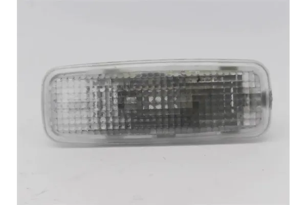 Recambio de piloto matricula trasero derecho para audi a3 sportback (8pa) 2.0 tdi ambiente referencia OEM IAM 4E0947105  