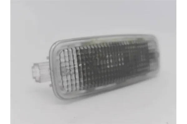 Recambio de piloto matricula trasero derecho para audi a3 sportback (8pa) 2.0 tdi ambiente referencia OEM IAM 4E0947105  