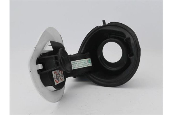 Recambio de tapa exterior combustible para citroen c4 berlina 1.6 exclusive referencia OEM IAM 1518F9  