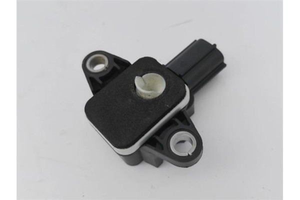 Recambio de sensor impacto para audi a3 sportback (8pa) 2.0 tdi ambiente referencia OEM IAM 8P0955557  